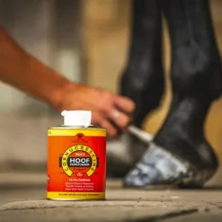 Huiles Pour Sabots*Carr & Day & Martin - Huile pour sabots Cornucrescine Daily Hoof moisturiser