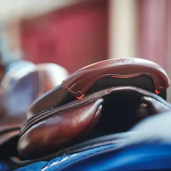 New - Protection de selle Coleo Noir / Violet Accessoires De Selles