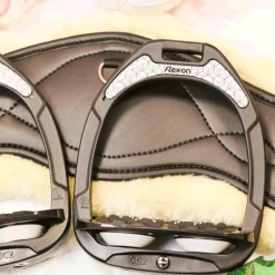 Discount - Étriers GC Incliné Ultra Grip Noir / Noir / Blanc Étriers Classiques