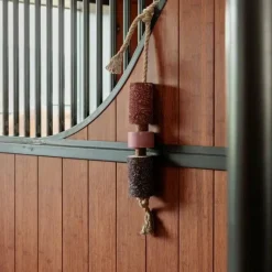 Jouets Pour Chevaux*Grooming Deluxe - Jouet en bois relaxant pour cheval avec pierre à sel Sammy