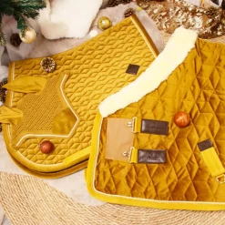 Online - Bonnet Wellington velvet moutarde Cso|Collection 