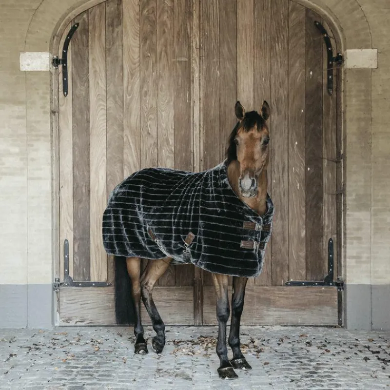 Couvertures Et Chemises*Kentucky Horsewear - Couverture de box en fausse fourrure e 400g Gris
