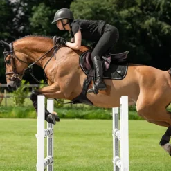 Discount - Tapis de selle Puissance Suede Close Contact Square Tapis De Selle Poneys|Tapis Cso/ Mixtes