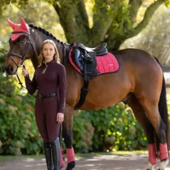 Online - Tapis de selle Square Loire Classic cranberry Tapis De Selle Poneys|Tapis De Selle