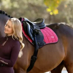 Online - Tapis de selle Square Loire Classic cranberry Tapis De Selle Poneys|Tapis De Selle